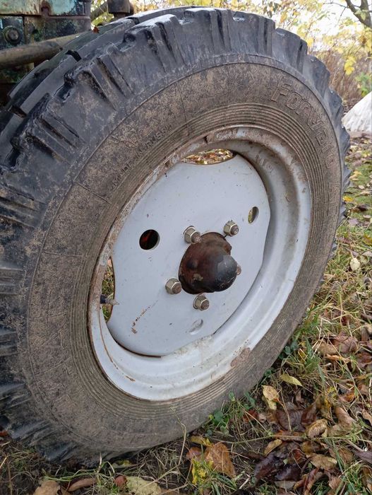 Переднє колесо для ЮМЗа з диском