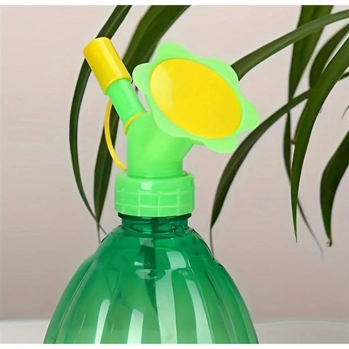 lejek do podlewania kwiatów roślin konewka nakrętka na butelkę 2w1