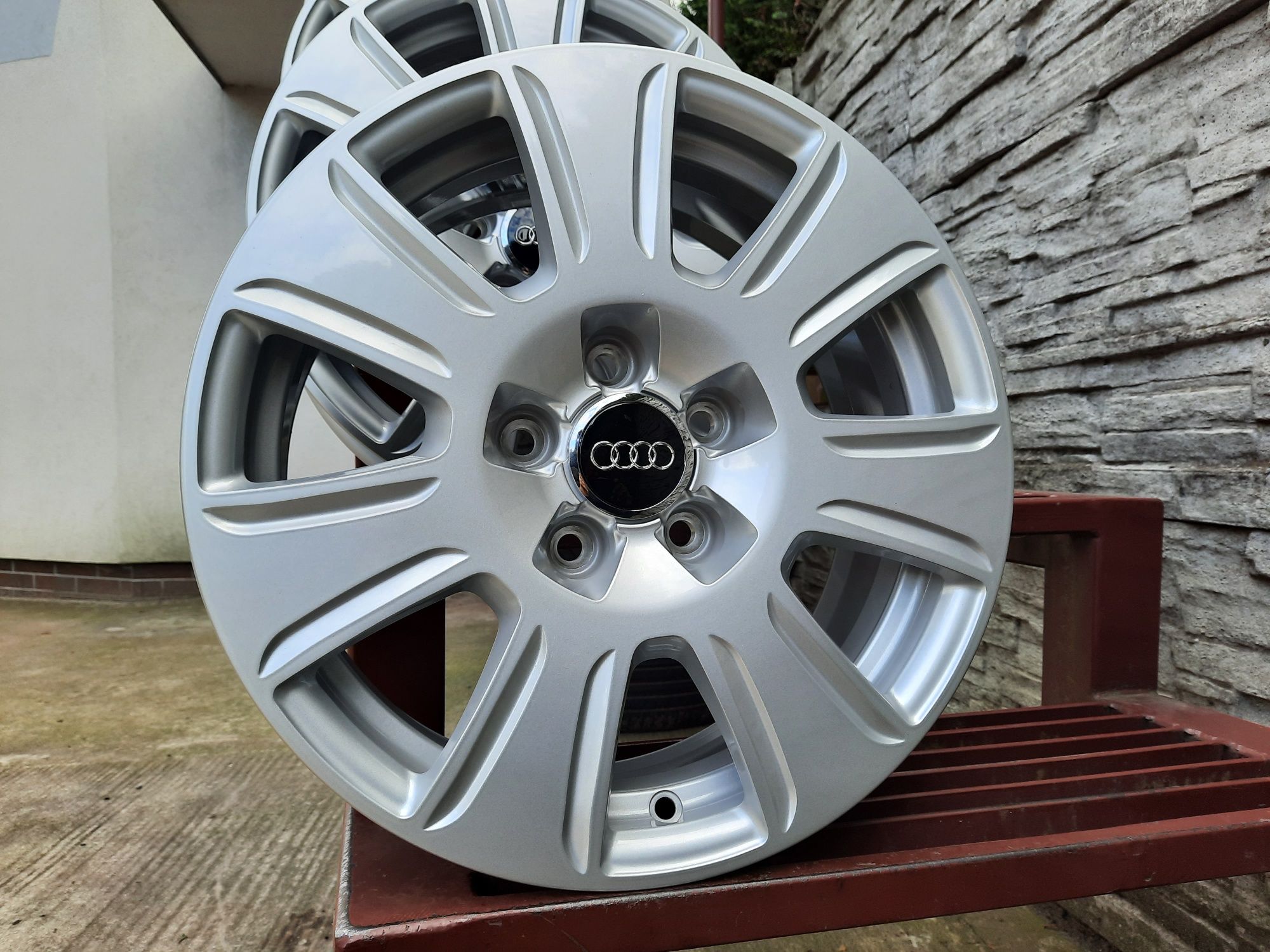 Alufelgi NOWE Audi 16 5x112 A3 A4 B6 B7 A8 Q3 Q2 TT ORYGINALNE!