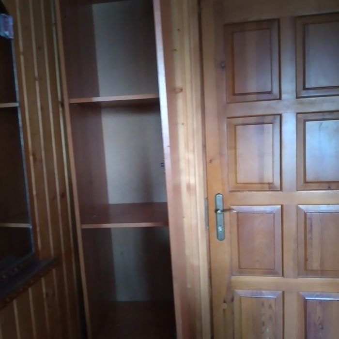 Офісні меблі вживані