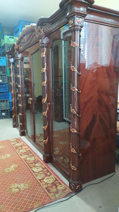 Італій'ські меблі