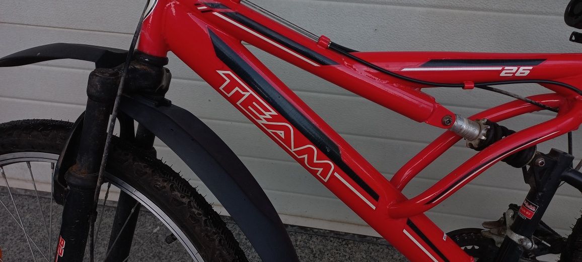 Bicicleta Team Vermelha