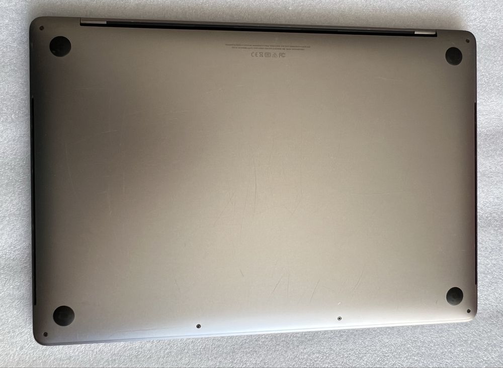 Apple MacBook Pro 2.6Ghz 6-Core i7 16Gb 512Gb 2018 15inch