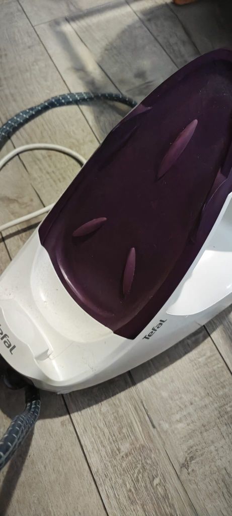 Żelazko z parownica Tefal