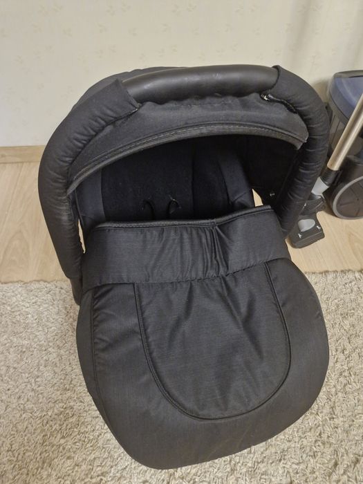 Продам автолюльку до року 1700грн