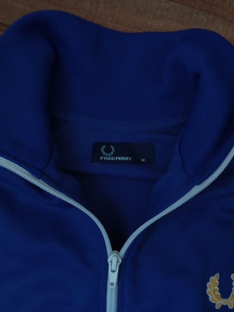 Олімпійка Fred Perry