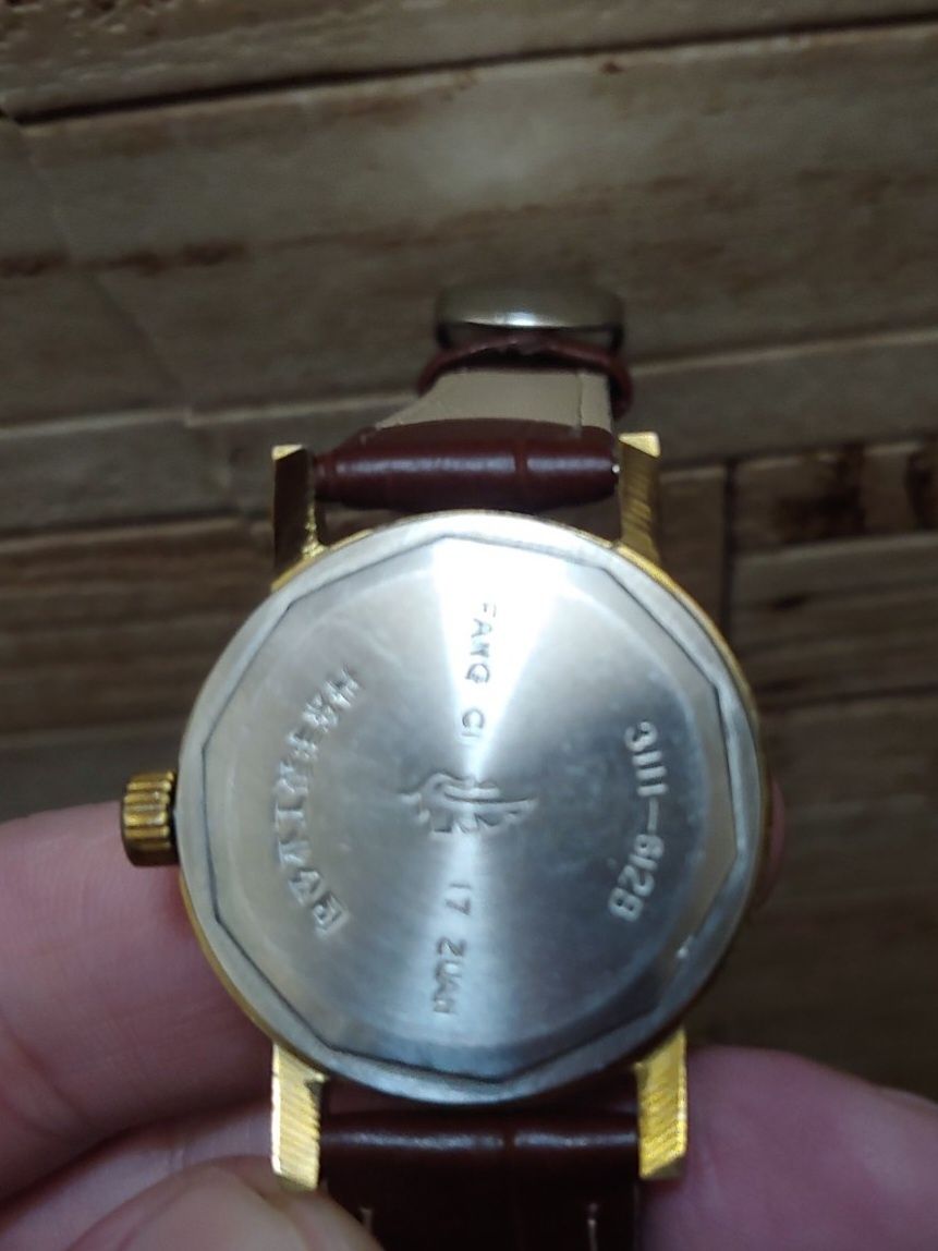 Новые наручные  часы Liaoning