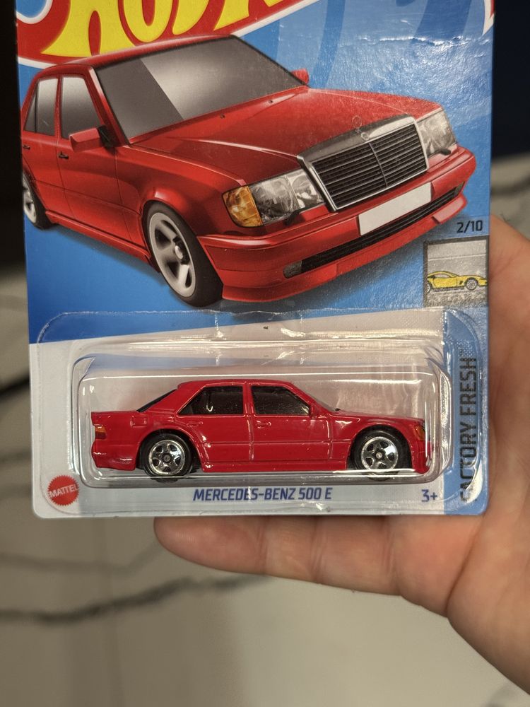 Hot Wheels Mercedes 500 E CZERWONY USA unikat 500E 2022 E500 AMG W124