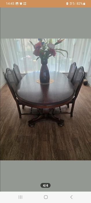 Дубовий масивний стіл з кріслами