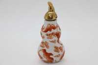 Snuff Bottle em Porcelana Chinesa Fabrico e Pintura à Mão Marcada XIX