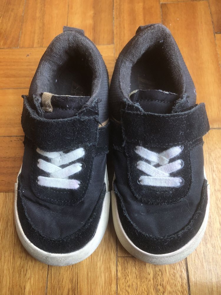 Sapatilhas pretas Zara