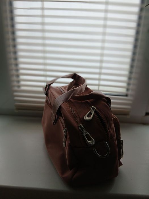 сумка не дорого, стан новий