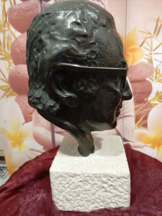 Escultura Bronze Eng Adelino Amaro Costa (NOVO PREÇO)