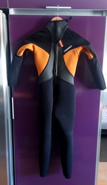 Fato de desporto náutico