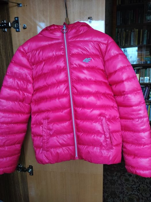 Демісезонна куртка пуховик дитяча для дівчинки 4F 152с