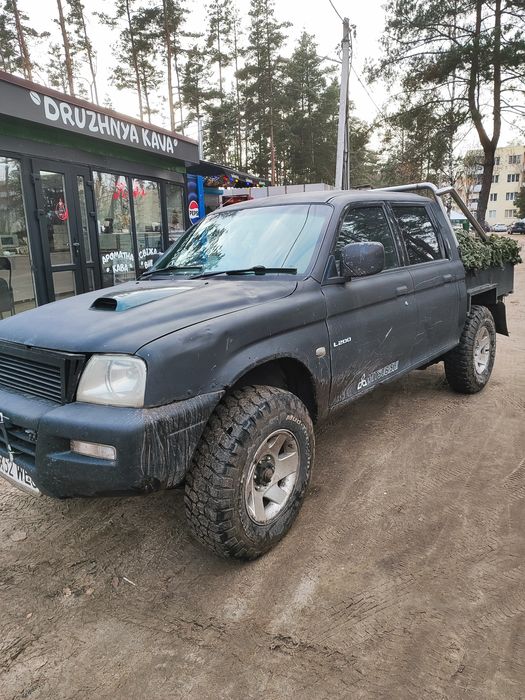 Продам чудовий mitsubishi l200
