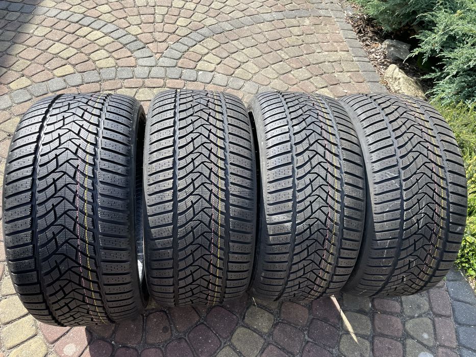295/35/21 nowe opony zimowe Dunlop Winter Sport 5 dot 2024