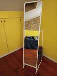 espelho IKEA - KNAPPER