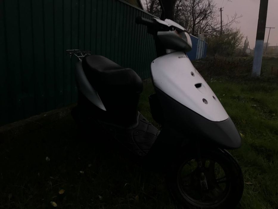 Продам скутер Сузуки литс 2