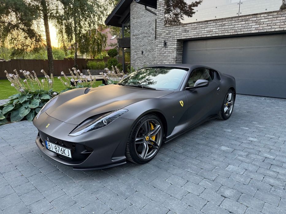 Ferrari 812 Superfast Salon Polska FV23%