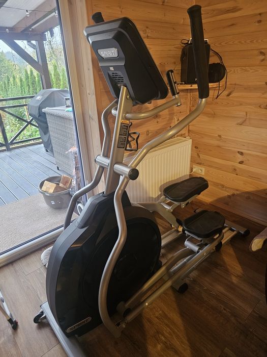 Orbitrek Spirit XE795 Trenażer Eliptyczny  dystans przejechany 9km 2 g