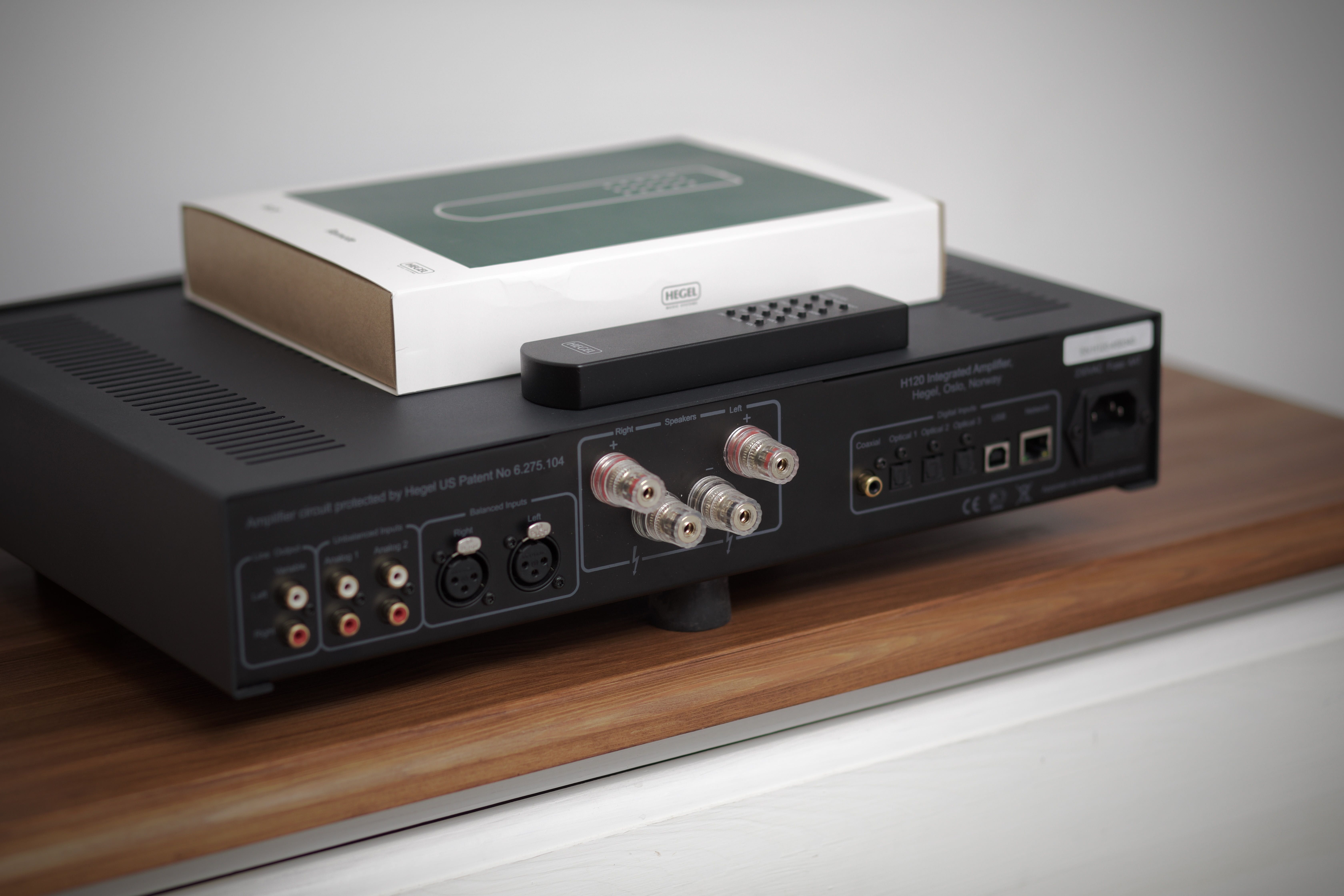 Wzmacniacz audio Hegel H120