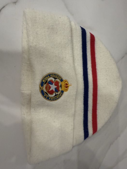 Opaska Wisły Kraków „Wierność” unikat oraz czapka zimowa
