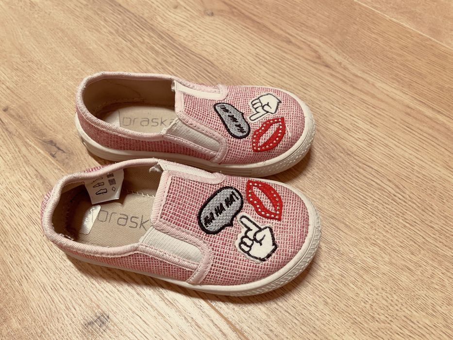 Взуття для дівчинки від 24 до 28р.