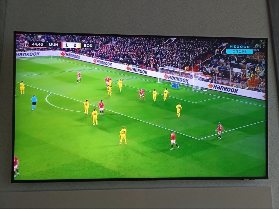 Телевізор samsung Q60LED
