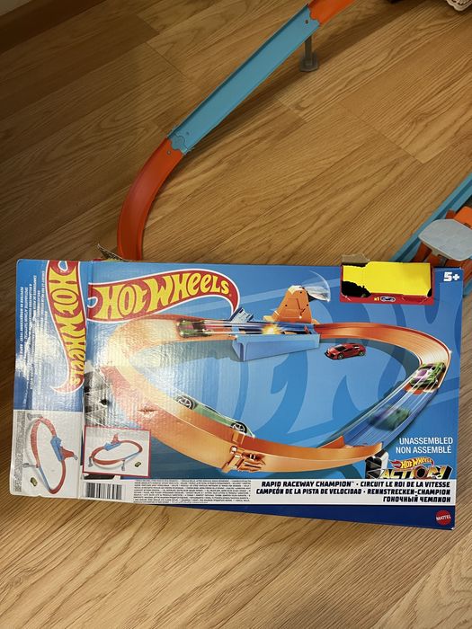 Трек HotWheels Перегони на швидкість