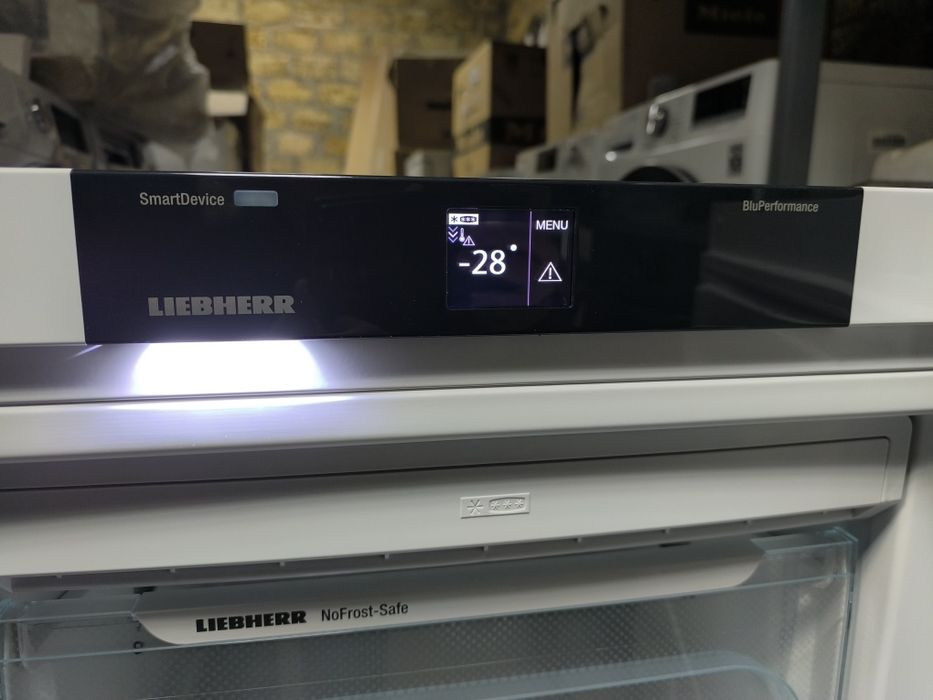 Морозильна камера Liebherr GN 3235 NoFrost