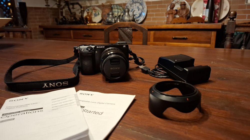 Sony Alpha NEX-7 + Lente 18-55mm OSS – Mirrorle