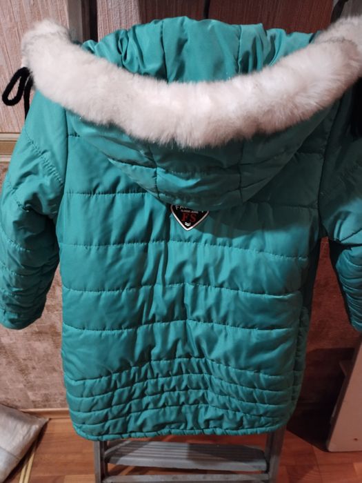 Куртка зимова на дівчинку