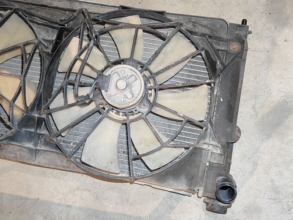 Toyota Celica VII 1.8 wentylator chłodnica wody klimatyzacji KOMPLET