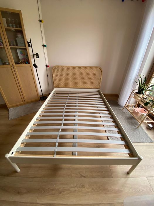 Łóżko Ikea 140x200 z wiklinowym zaglowniem, rama i deski