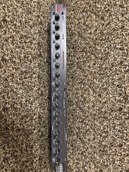 DBX 166 XL  компрессор