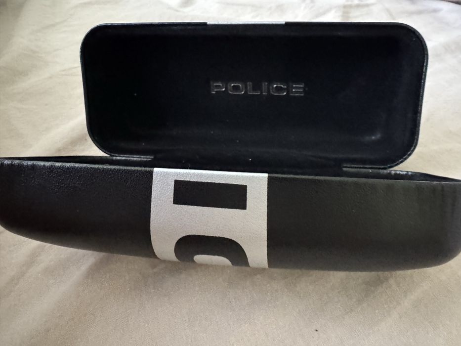 Чохол для окулярів з надписом Police
