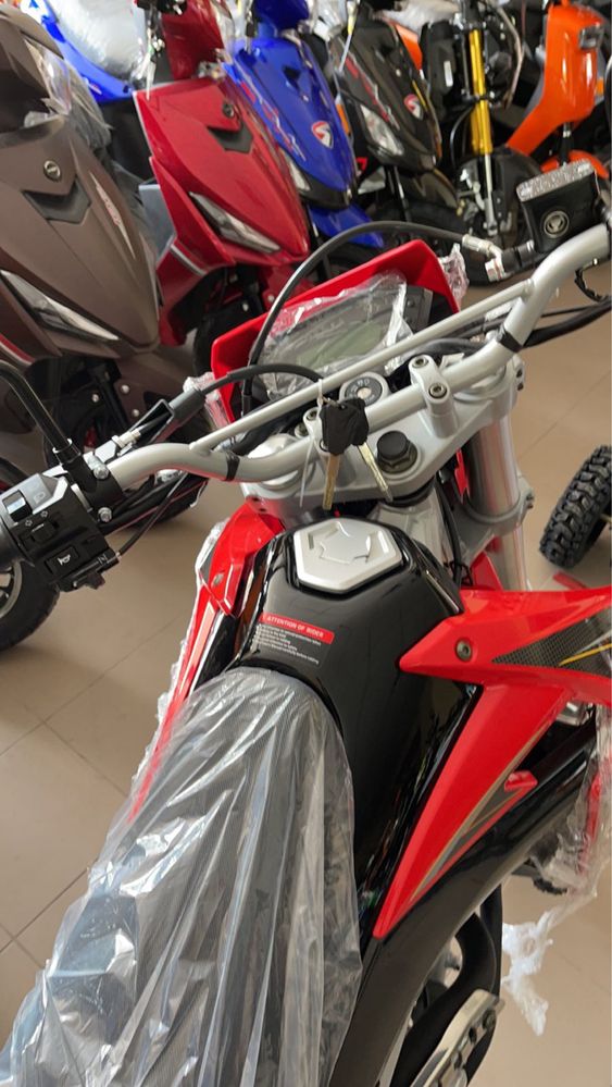 АКЦІЯ Розпродаж!! Лонсін Loncin lx 250,