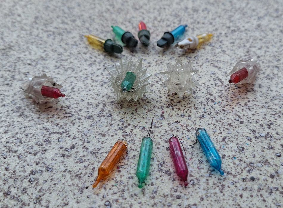 Żarówki żaróweczki lampki kolorowe