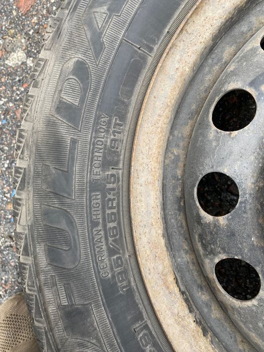 Продам зимову гуму