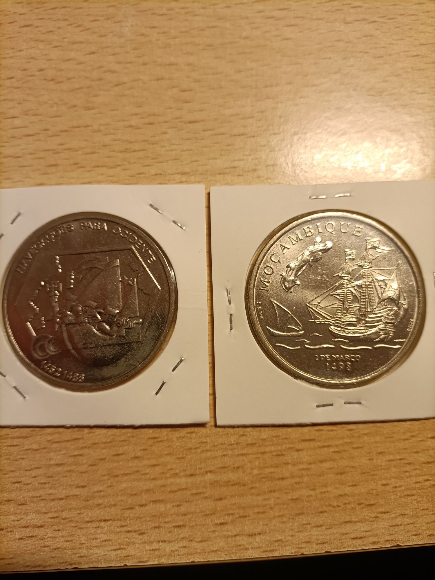 2 moedas 200 escudos