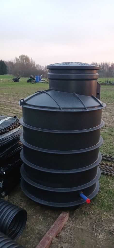 Studnia wodomierzowa DN 1000, Studnia głębinowa obudowa DN 1000