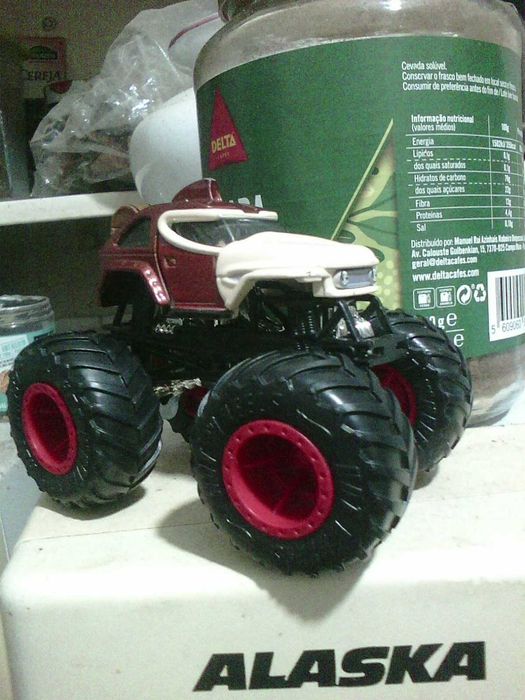 monster truck hot wheels impecavel
