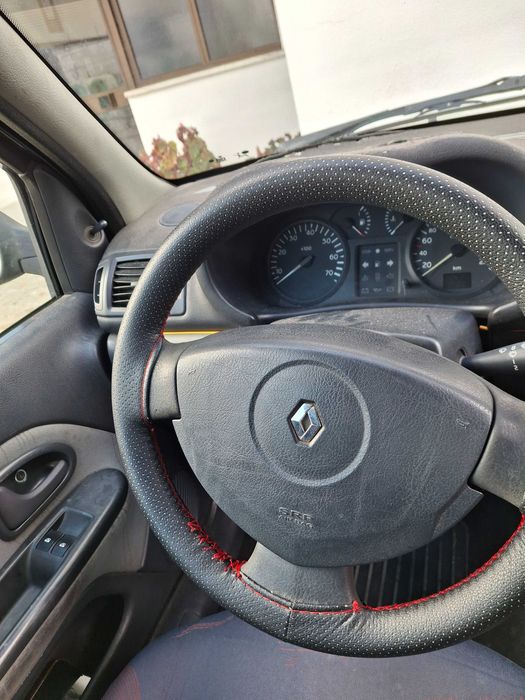 Clio comercial muito económico