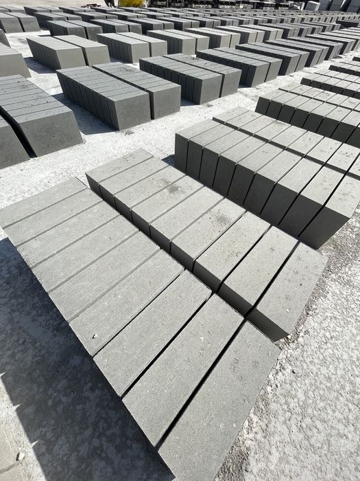 Bloczki betonowe 38x25x12cm