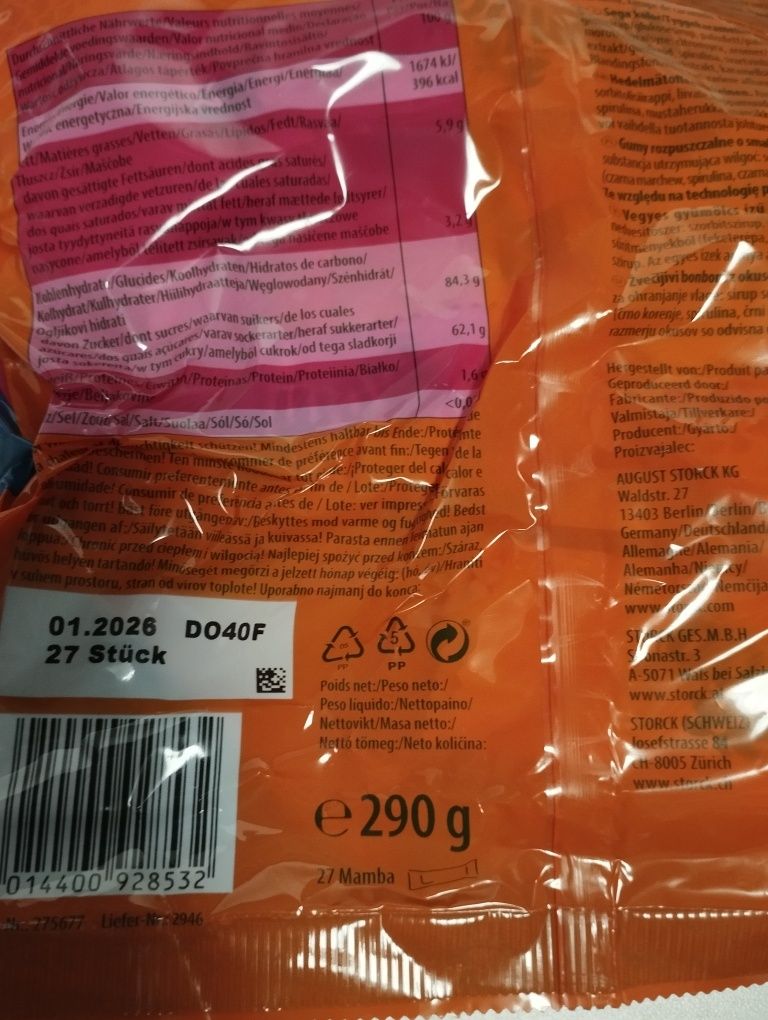 Mamba fruit surfer 290 g 27 gum w środku