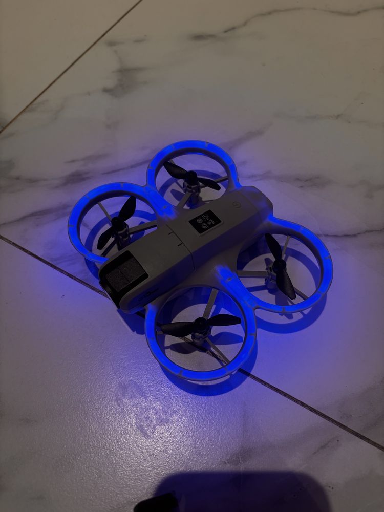 Dron zdalniesterowany wzor neo fly
