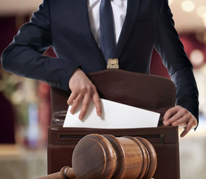 Юрист/Адвокат (юридические услуги)