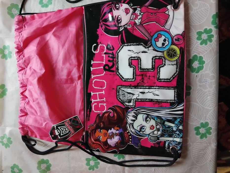 Сумка спортивна для дівчат