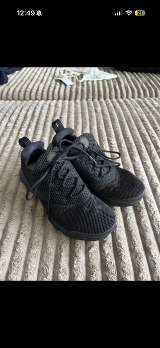 Czarne nike sportowe 36